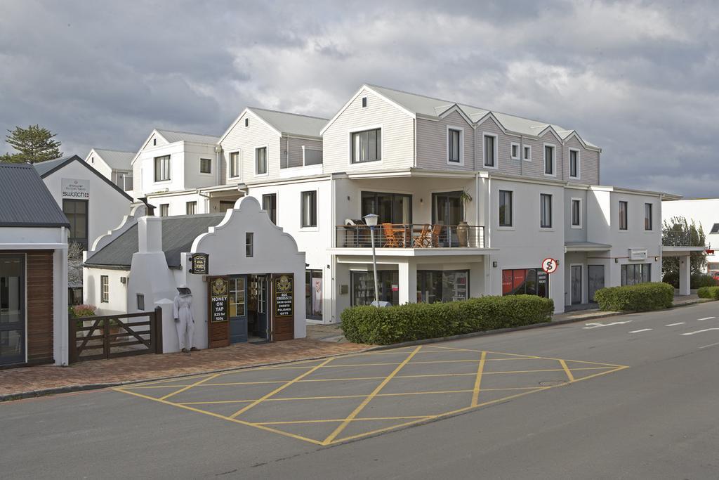 Marine Square Luxury Suites Hermanus Eksteriør bilde