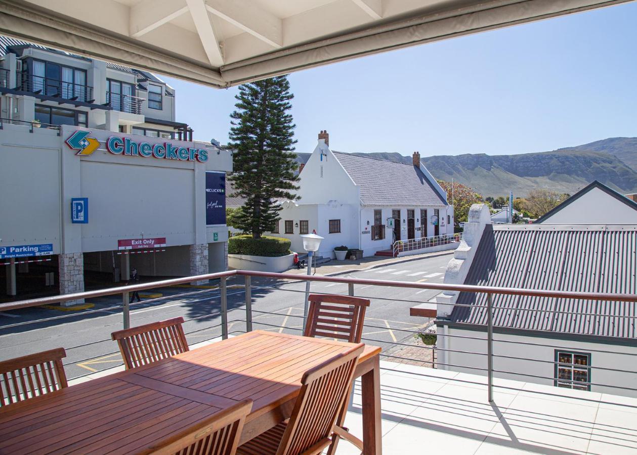 Marine Square Luxury Suites Hermanus Eksteriør bilde