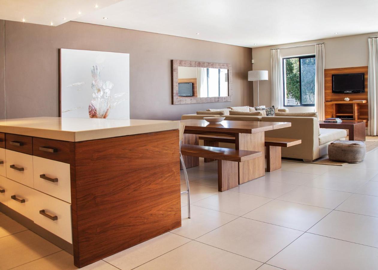 Marine Square Luxury Suites Hermanus Eksteriør bilde