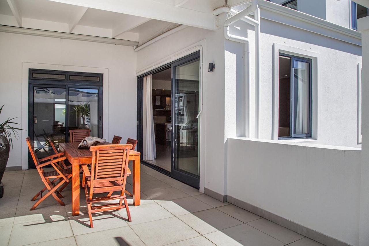 Marine Square Luxury Suites Hermanus Eksteriør bilde