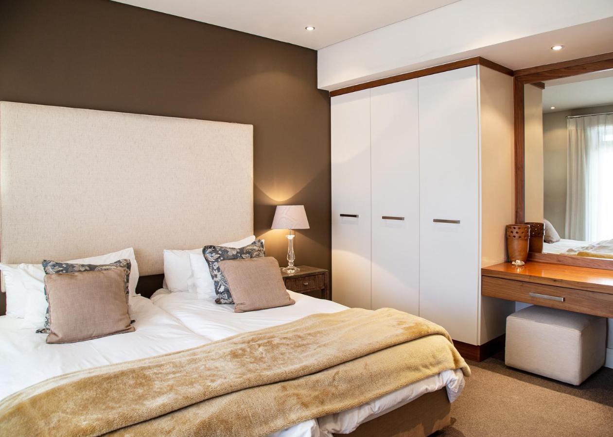 Marine Square Luxury Suites Hermanus Eksteriør bilde