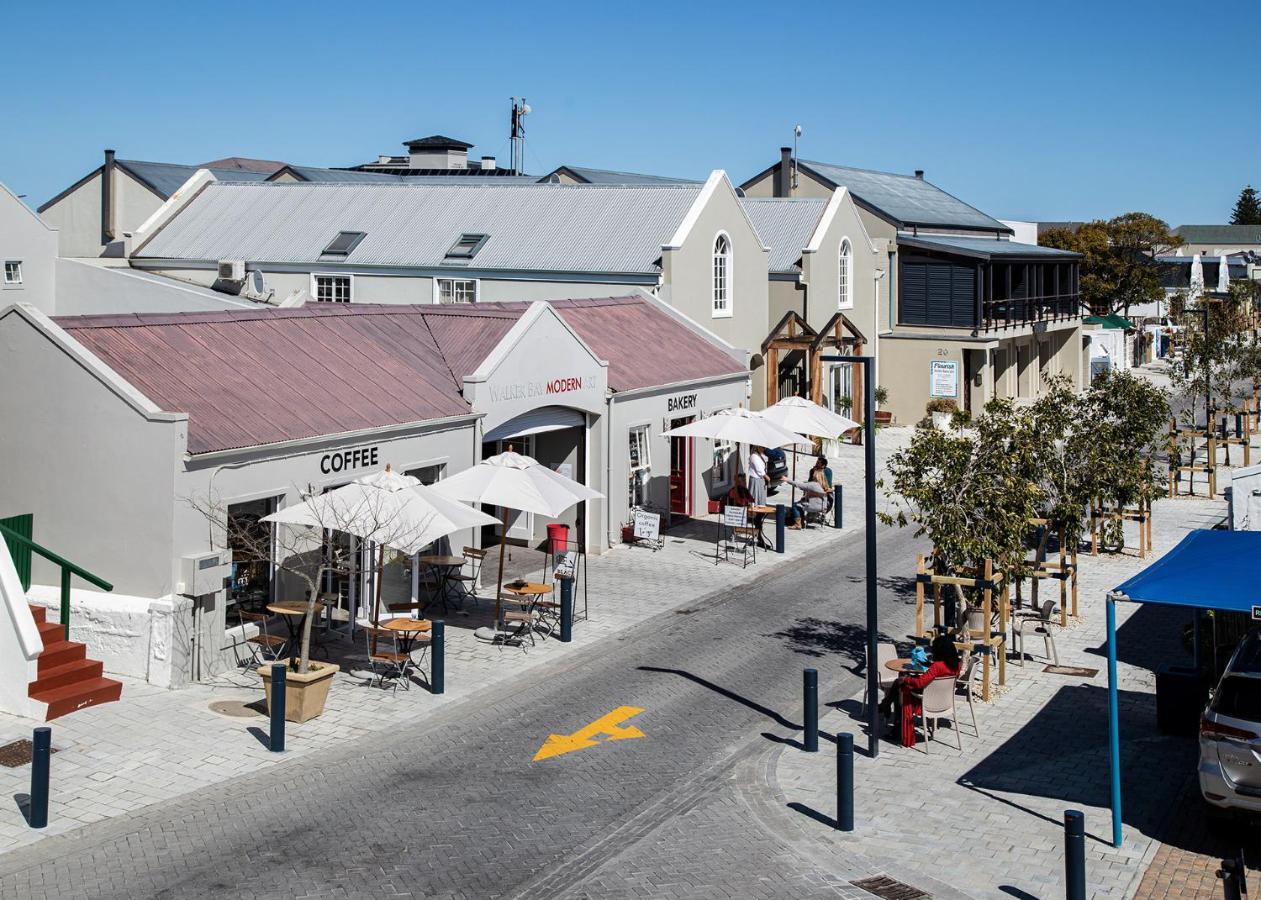 Marine Square Luxury Suites Hermanus Eksteriør bilde
