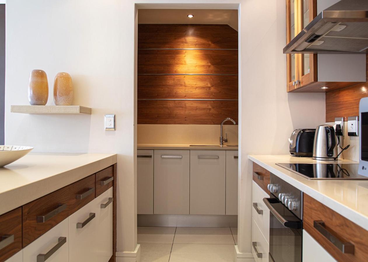Marine Square Luxury Suites Hermanus Eksteriør bilde
